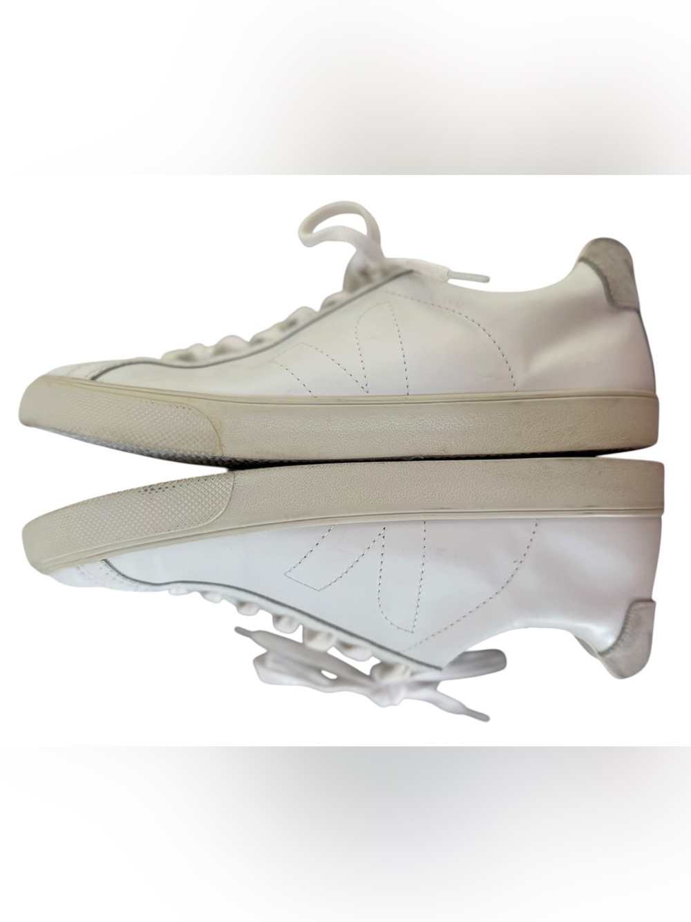 Veja Esplar White Leather Sneakers Size 9-Excellent Condition